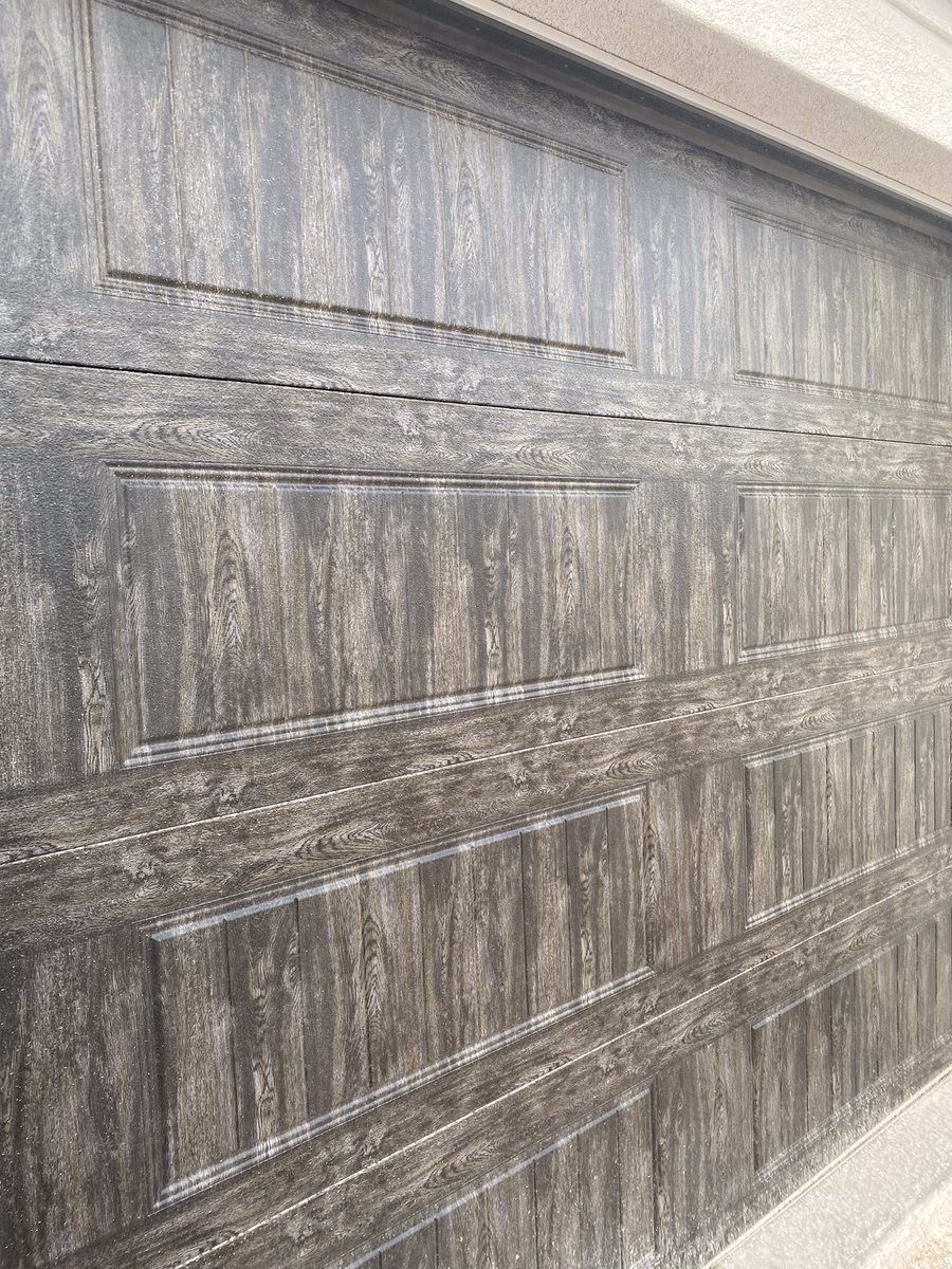 Garagedorcenter's tweet photo. @RaynorDoors https://t.co/hIqxNWVE9r
