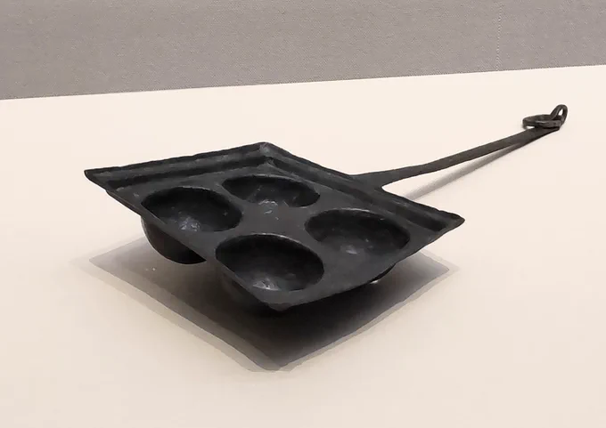 ポンペイで発掘された、たこ焼き器(嘘) 