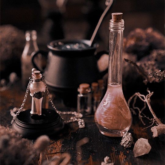DoeEyedMaster's tweet image. I can teach you how to bottle fame, brew glory, and even put a stopper in death...

-Potions Master, Head of Slytherin House
-MS/MV, any Era
-#Snily or chem, quietly bi and solo polyam
-Dark themes 21+
-he&apos;s generally surly, don&apos;t take it personally lol

A #GDIBlakely property.