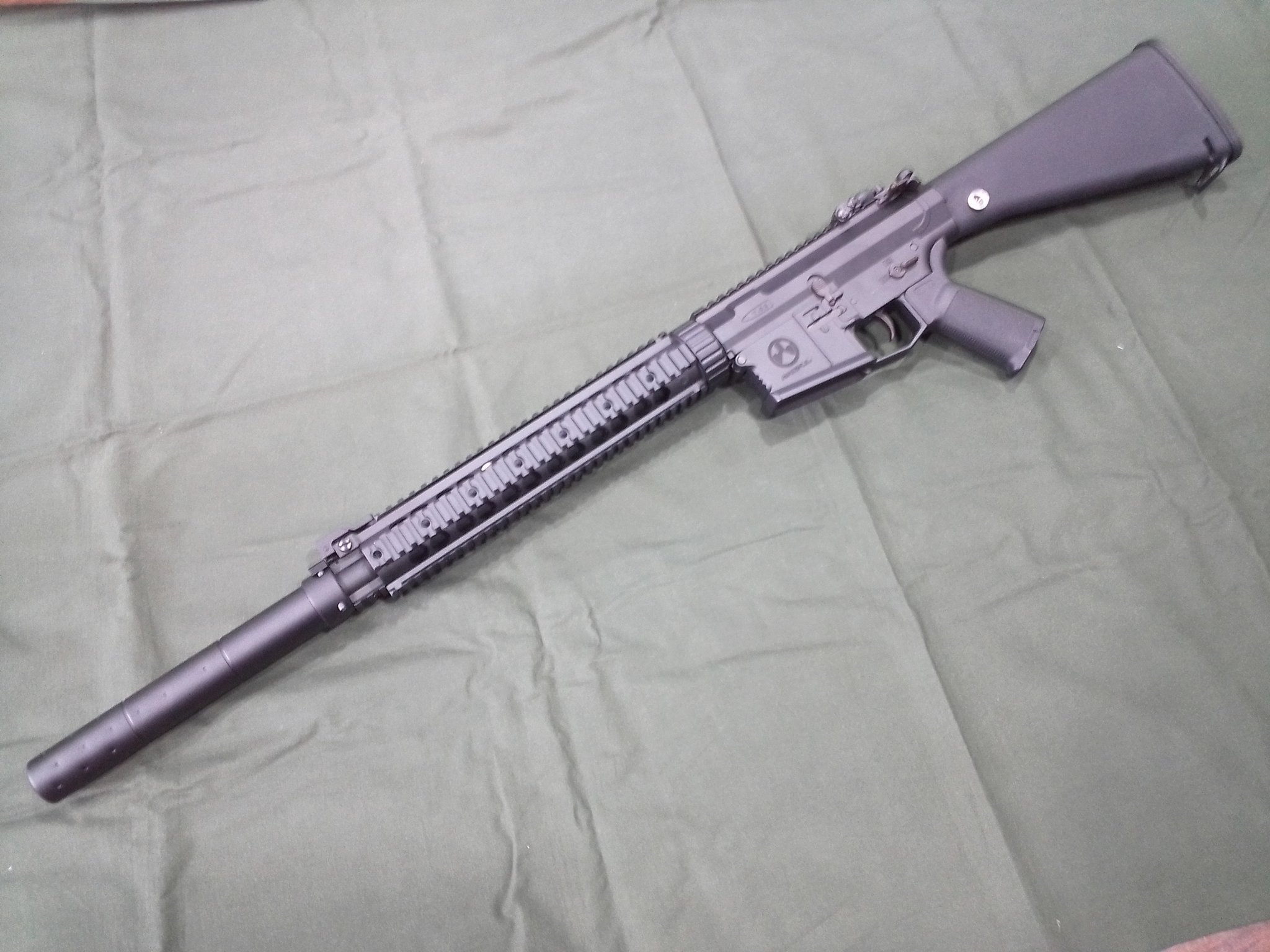 Gun Mall Osaka Tntです Cyma Ar10 M Style Sws フルメタルetu 電動ガン 入荷しました 言わばsr25の民間仕様です フレーム刻印がオシャレです フルメタル 電子トリガーでなかなかに良い銃です 気になっていた方はお店っ Gmo Gunmall ガンモール