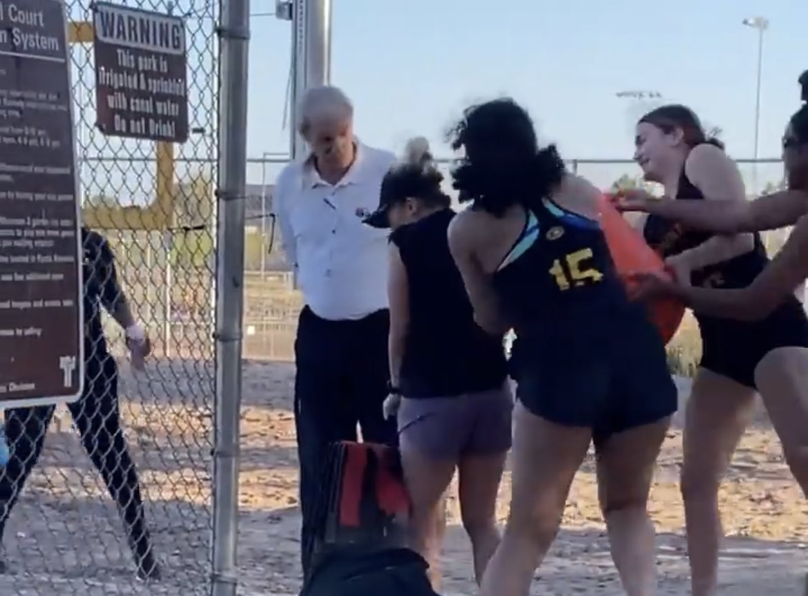 AaronFrana's tweet photo. First program sweep of the year for @PrideBeachVball over Shadow Ridge! Good job ladies!! #ROLLPR1DE #GatoradeBath https://t.co/b4RRmDCz7p