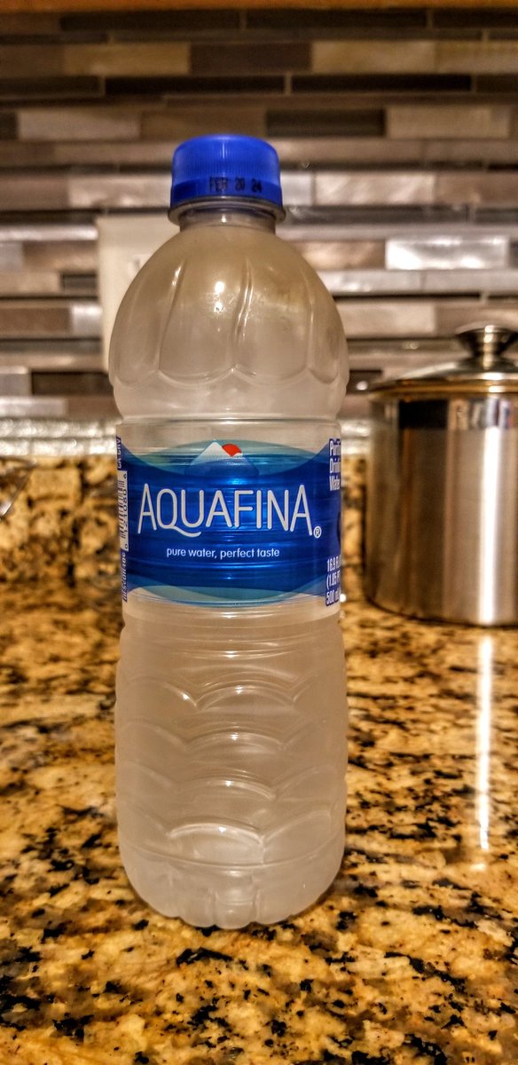 AdamLRussell3's tweet photo. AQUAFINA 
Pure water,Pure Taste 
#Aquafina #water #food #foodporn #foodies #culinary #america #usa https://t.co/3S92Fh6Jel