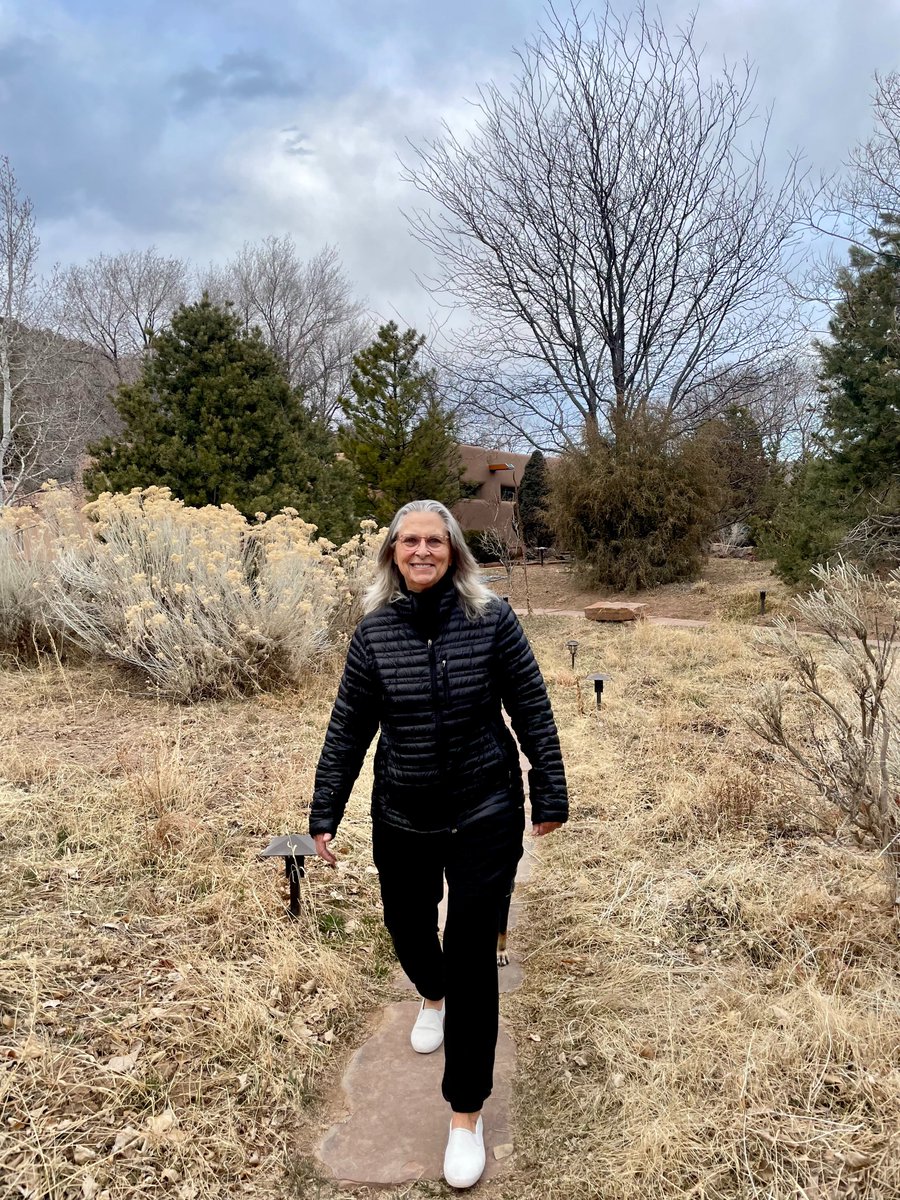 jhalifax's tweet photo. I am doing whatever I can do keep my heart strong and open. These are the kind of times when we must meet life with hope. https://t.co/EdyLosQ5uW