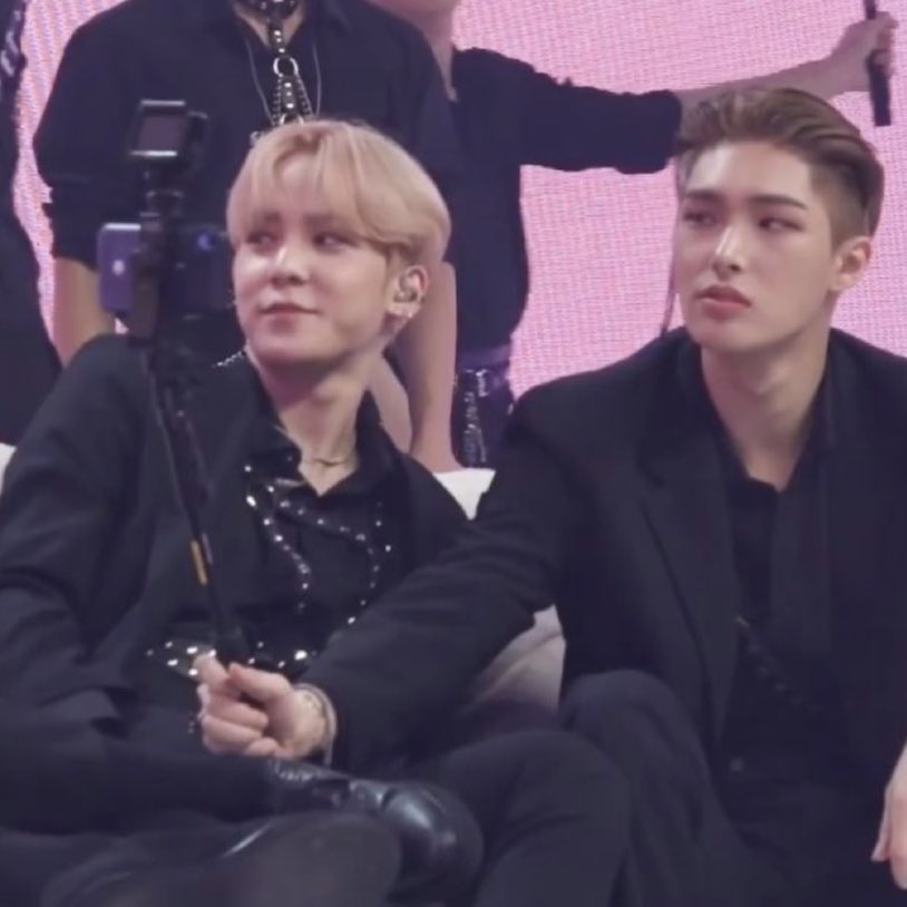 jaywongff's tweet photo. 🌷busco mutis!!˚⁎⁺˳✧༚

holaa, soy un poco nueva en #kpoptwt y quiero aprender a apoyar a mis grupitos 

mi top3: ateez, skz y enhypen 🧃

♡: ab6ix, the boyz, txt, nct127, tempest 

un beso por cada rt y like <3 https://t.co/fa4TwZjKbJ