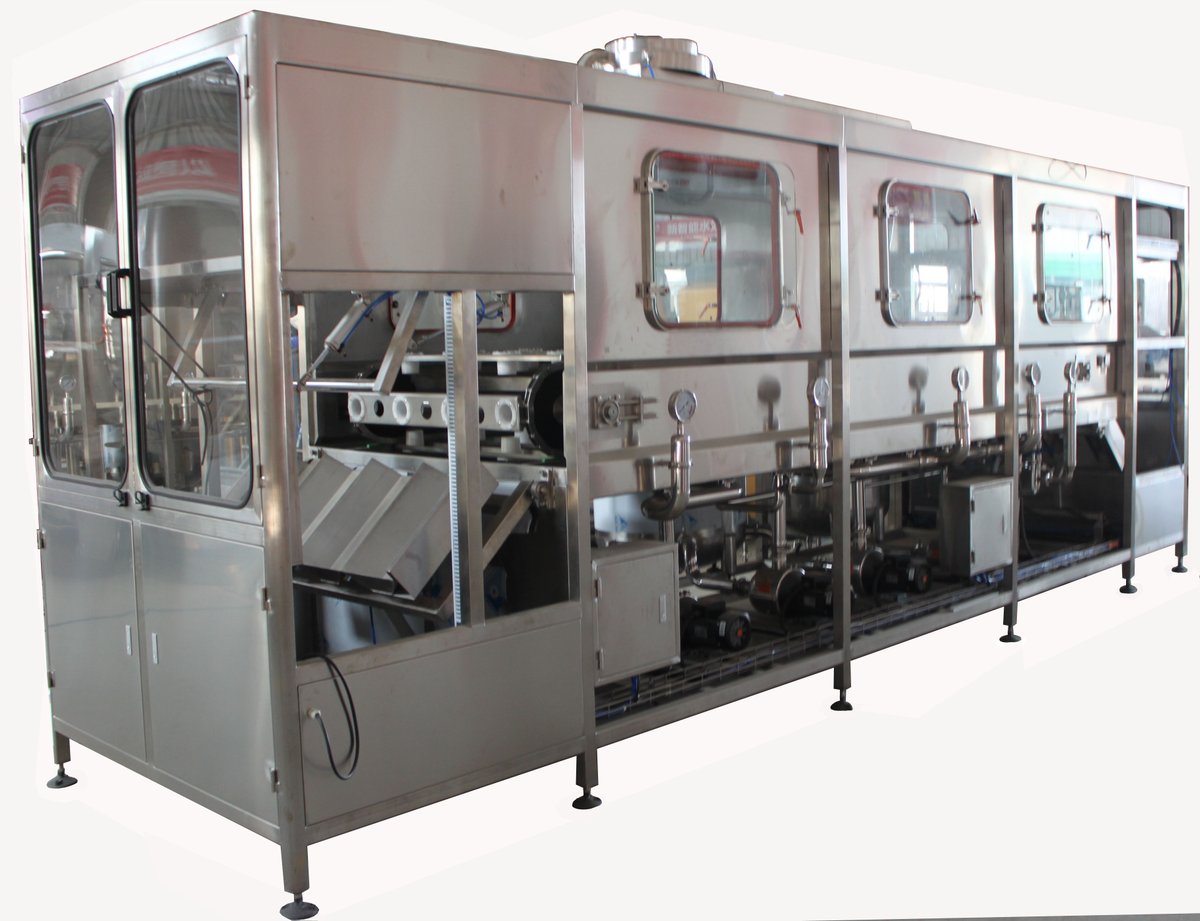 aqua_bottling's tweet photo. 600BPH #Fillingmachine with a new design with a new look.
we are committed to innovations for our #bottlingmachine for #5gallon #bottles, whatever from the appearance or the functions. Till now, we develop a series of #fillingmachines with various capacities from 150-3000BPH. https://t.co/mrMtvUVKbp