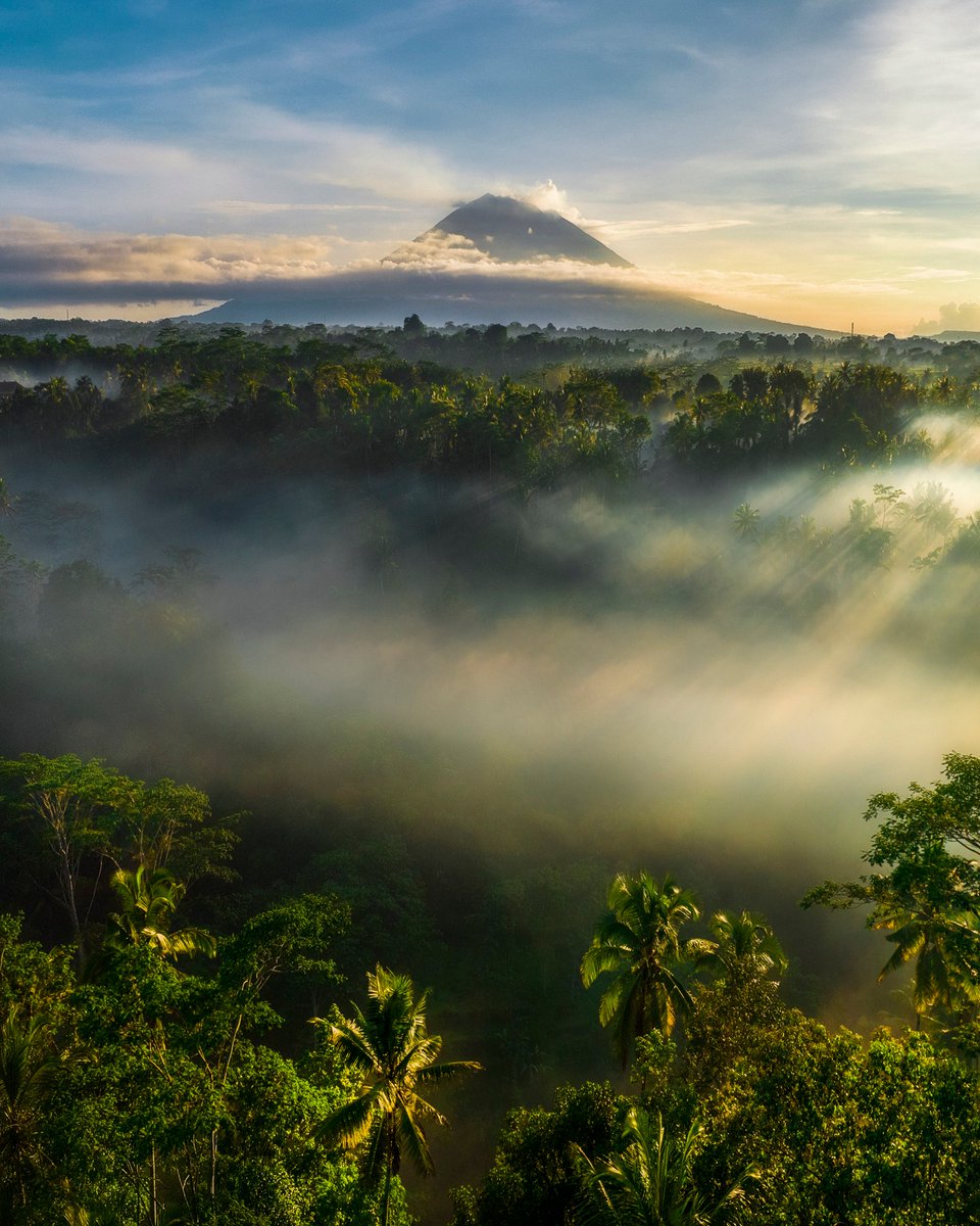 DjiPhilippines's tweet photo. HIDWII used a DJI Air 2S to capture these beautiful shots of Bali but, what drone is in your camera bag?  🚁
Let us know!  
#DJIPhilippines
#FutureofPossible
#djiMavic3
#DjiMiniSE
#djimavicair2
#djimavicmini
#djitello
#mavicair2s
#djiphantom4 https://t.co/B93xC6c8MZ