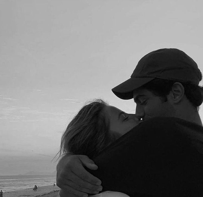 conzattii's tweet photo. Foi aqui que tudo começou e hoje estamos aqui completando mais um ano juntos. Apenas para deixar registrado o quanto eu te amo e sou completamente apaixonado por você! Que venha a eternidade juntinhos, eu te amo para todo sempre 💙 https://t.co/hckDt6Gi5O