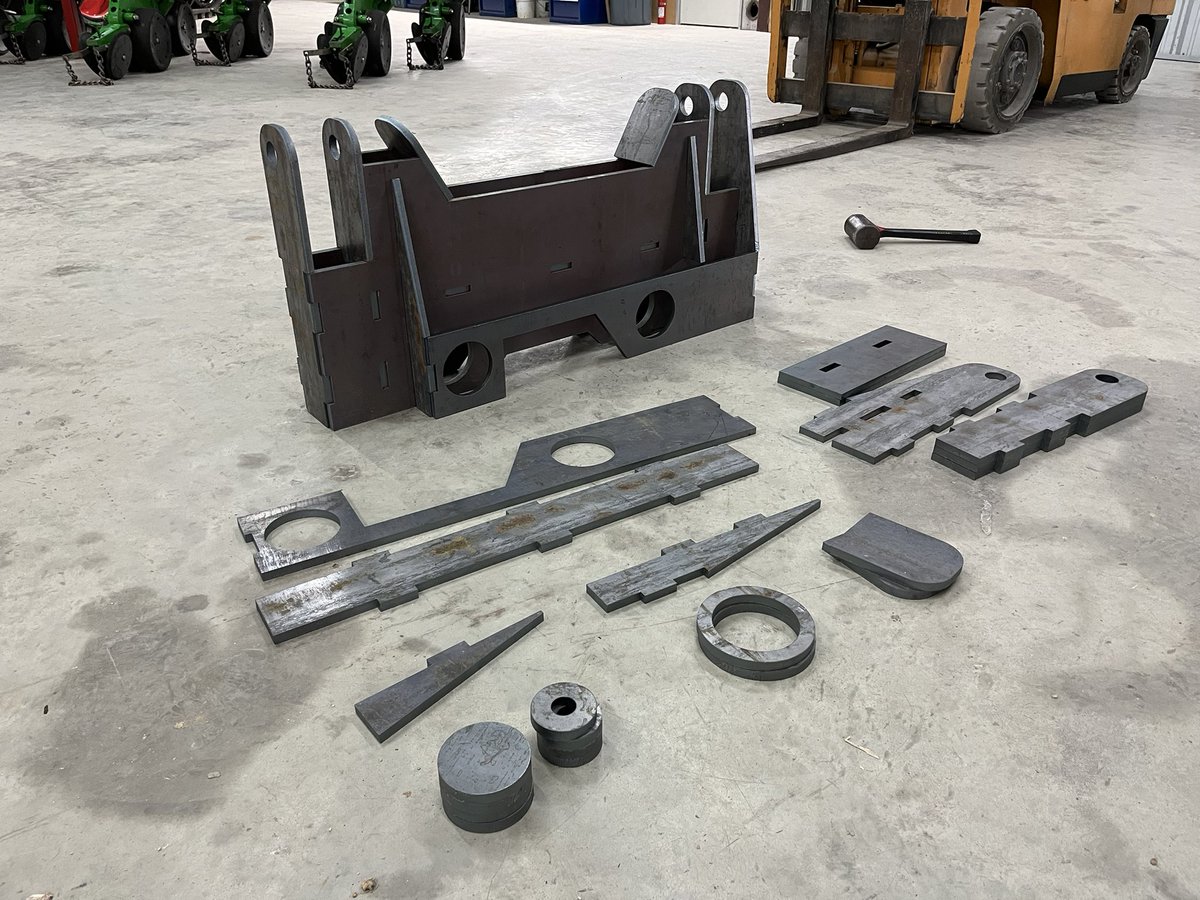 Engineer_Farmer's tweet photo. Nothing like a self-made LEGO set #WeldingProject #Engineering https://t.co/22J7yhBcSR