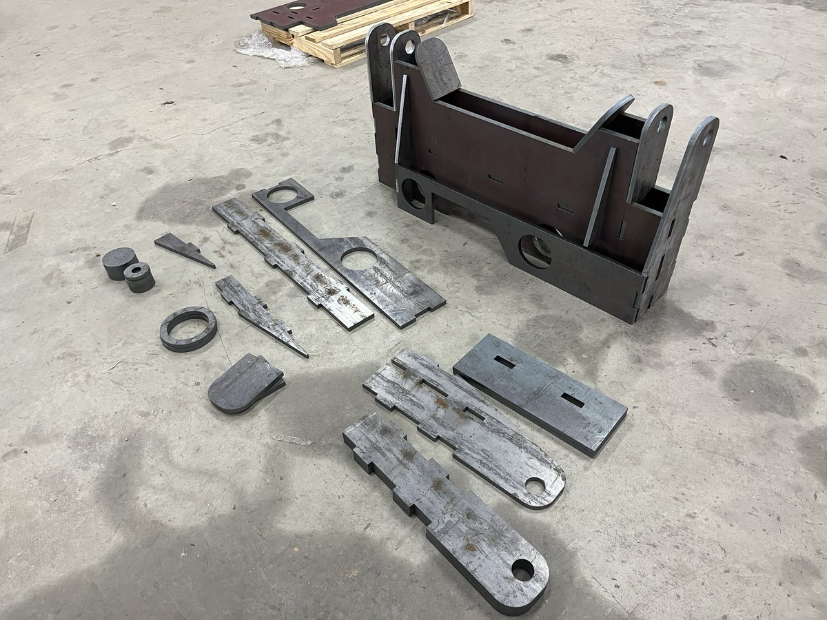 Engineer_Farmer's tweet photo. Nothing like a self-made LEGO set #WeldingProject #Engineering https://t.co/22J7yhBcSR
