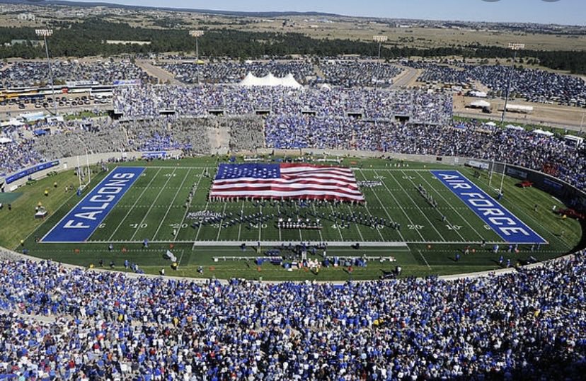 BryceWoody4's tweet photo. #AGTG After a great conversation with @CoachLamAF, I am extremely blessed to have received an offer to play football at The United States Air Force Academy 🔵⚪️🇺🇸 @MOJOFB1 @VanceWashingto2 @Coach_JEllison @CoachSanchez1 @CoachGatewood65 https://t.co/ggHimep6uc