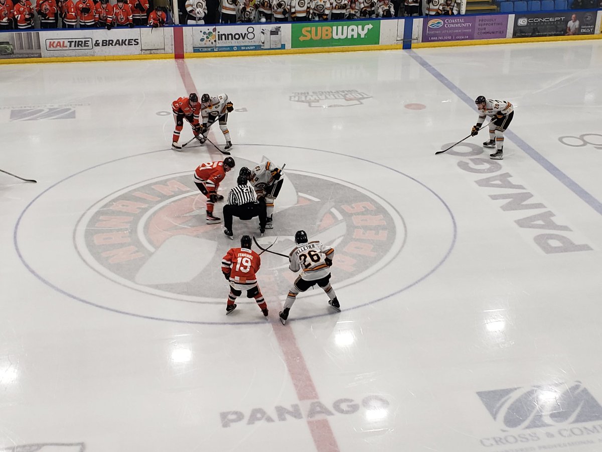Good to be back in the booth with <a href="/danmarshall77/">danmarshall77</a> for <a href="/ClippersHockey/">Nanaimo Clippers</a>.