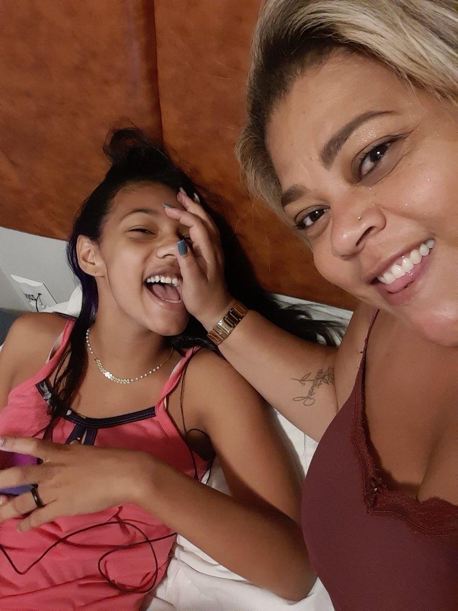 MnQuel's tweet photo. #filhaminha https://t.co/n22UrVjcmI