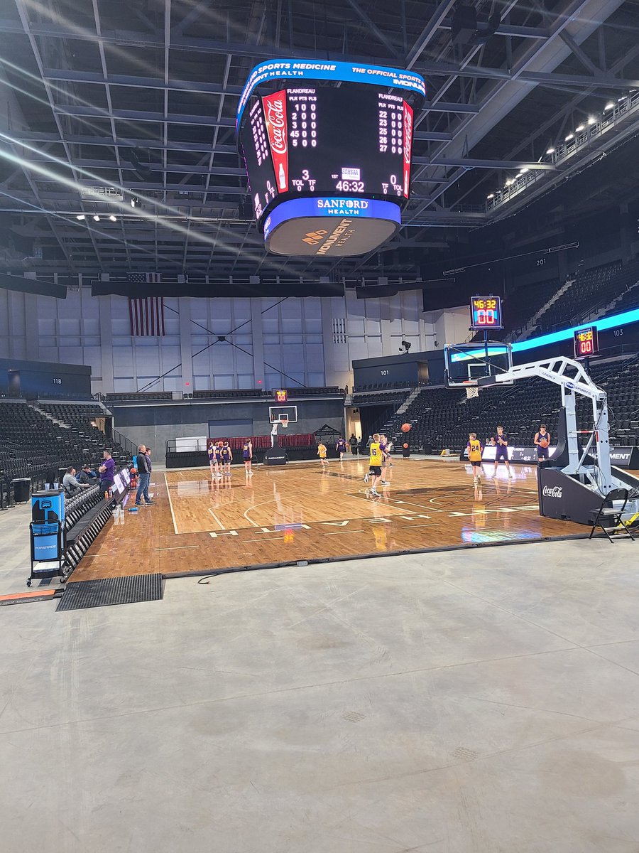 Fliers had our shoot around.  Brand new facility!