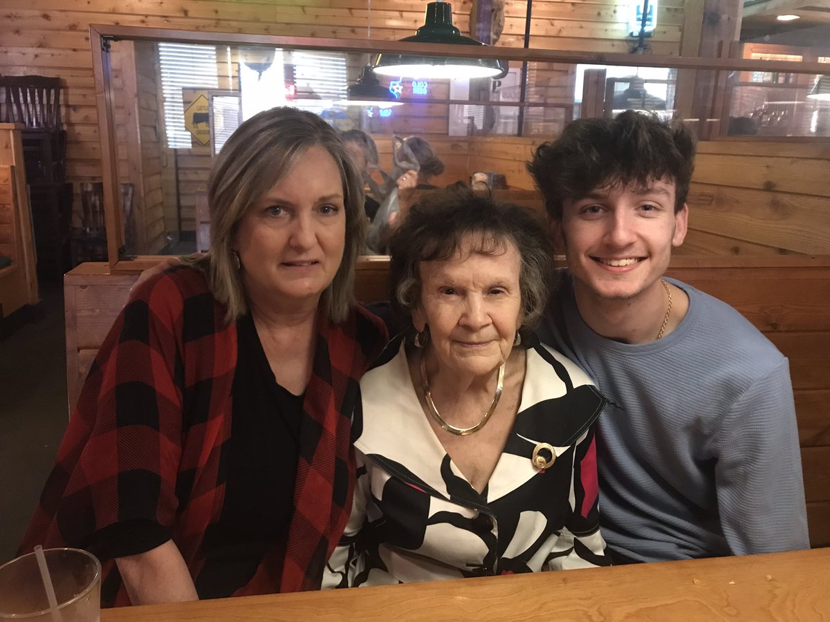 Pate_readwrite's tweet image. I blinked!  Landon is 18 today!  Happy birthday son! I love you and are very proud of you!