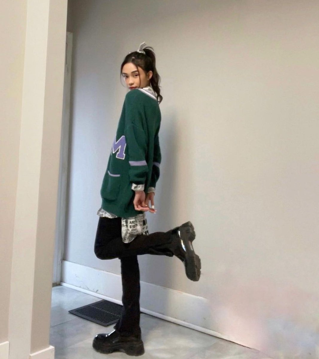 mrs_forthright's tweet photo. Masyadong ginalingan ang mga ootds! Fashionista in Canada! 🇨🇦

Di ko kaya yung labas pusod in a winter land! Maymay lang sakalam!!😁

#MaymayEntrata | @maymayentrata07
#AMAKABOGERA #MPOWERED https://t.co/out5ApB1Vw