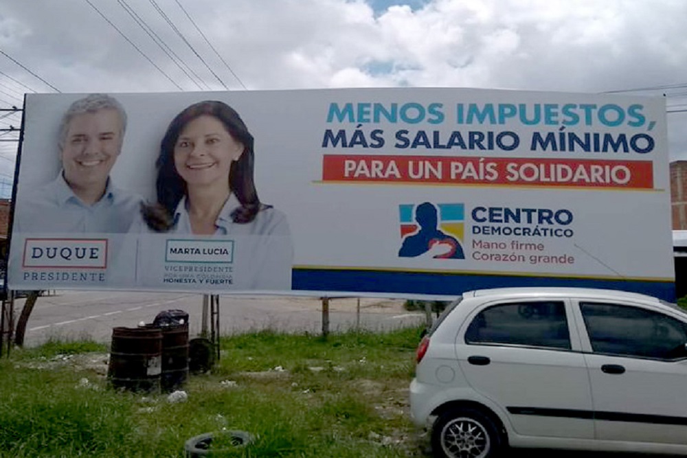 JB290316's tweet photo. @Eganbernal Usted quizás se pregunto si esto era posible, o simplemente apoyo a su candidato. https://t.co/BWIOOcLa7W