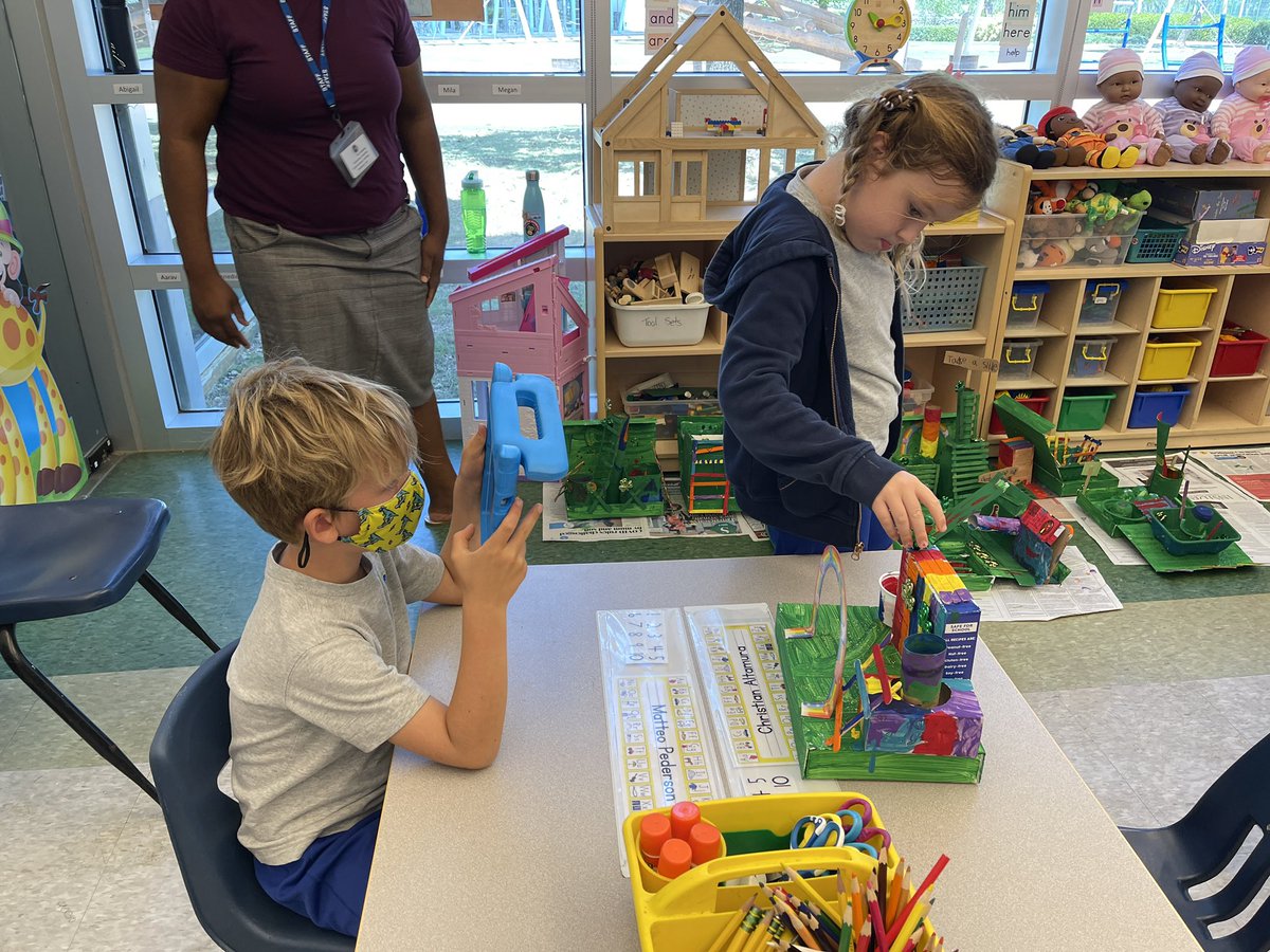 NadineAppleton8's tweet photo. Stop motion videos to show how our traps will work and how we built in some learning about simple machines. Spot the ramps and levers! #cisinspires https://t.co/iKxAN1hxNy
