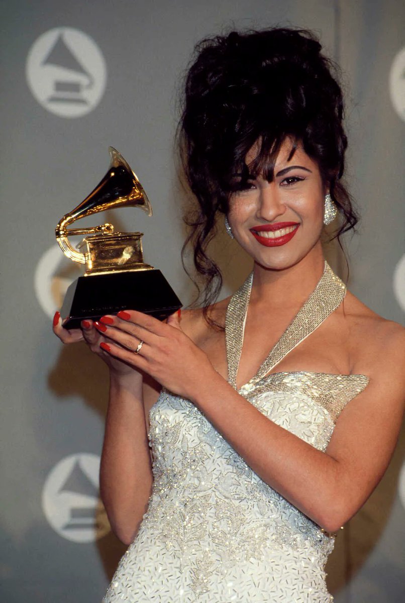 If you’re a Selena fan, you’ll want to stay tuned. Nearly 30 years after her tragic death, Abraham Quintanilla, the father of the late singer, says a new album of her music is set to be released in April. Find out more: https://t.co/DH7gRQmF1k https://t.co/Xd08B65vj1