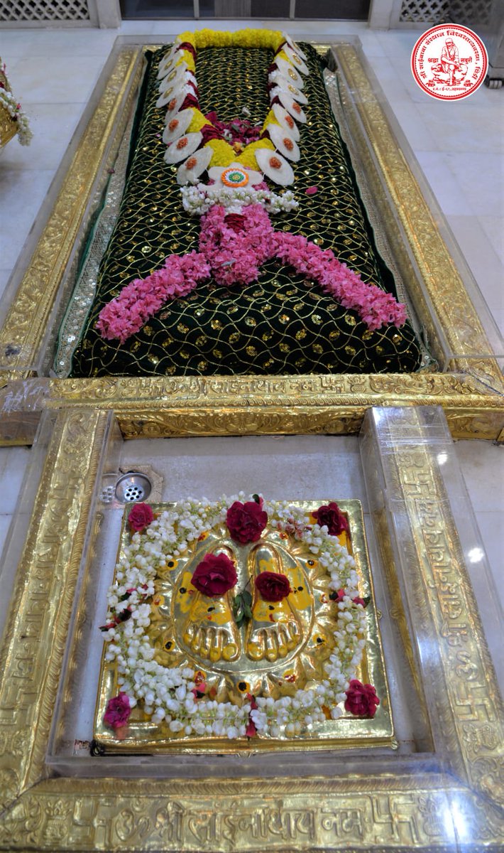 SSSTShirdi's tweet photo. *!! ॐ साई राम !!*
*श्री साईबाबा संस्थान विश्वस्त व्यवस्था,शिर्डी*
*!! ॐ Sai Ram !!*
*Shri Saibaba Sansthan Trust, Shirdi*
*आरती :- शिर्डी माझे पंढरपूर*
 *गुरूवार १७ मार्च २०२२* 
*Aarti : - Shirdi Majhe Pandharpur* 
*Thursday 17 March 2022* https://t.co/D9IX25ixF5