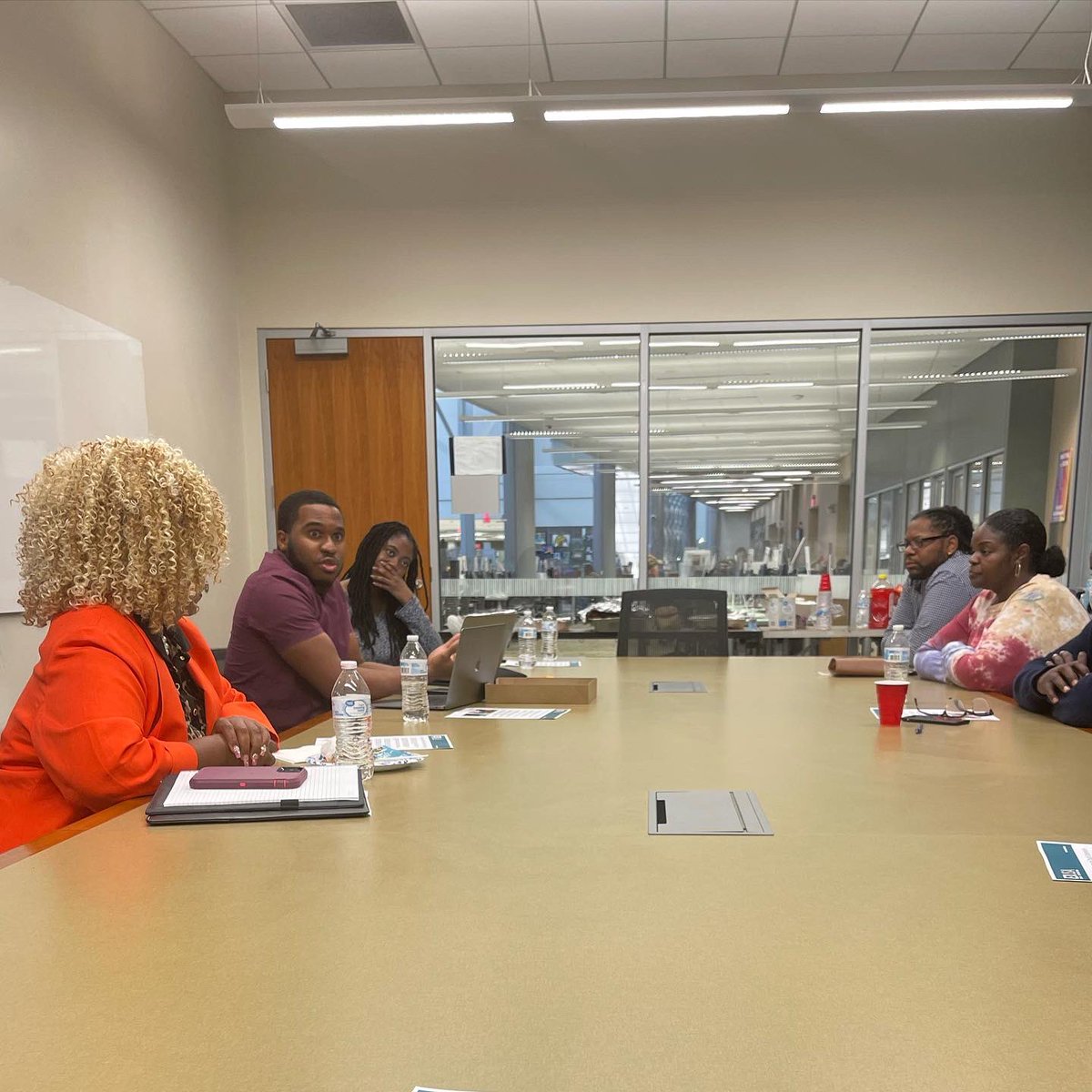 LOGOSBatonRouge's tweet photo. Tonight, our social justice auxiliary met with other faith leaders and @equaljusticeusa to identify a new path and new strategies to bring healing to our community. 

We are hopeful and we believe HEALING is the children’s bread!

#ThereIsABalmInGilead #TraumaToTrust #Heal https://t.co/uAUXV9HoY5