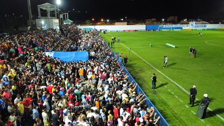 tuntumec's tweet photo. Obrigado a nossa torcida que é a razão de nossa existência. Valeu torcida do Leão dos Cocais, nossa história é tão curta mas cheia de sucessos. Sem vocês não chegaríamos até aqui. Foi lindo o que aconteceu em nossa cidade nos últimos dias. Parabéns aos nossos guerreiros. https://t.co/SY5YCyjI2O