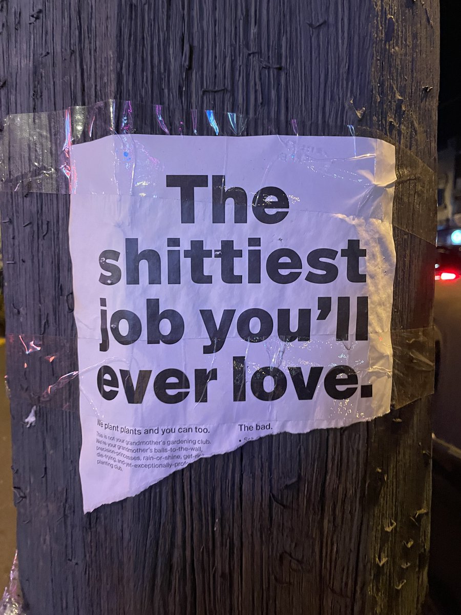 MiloshaV's tweet photo. Now this job advertisement really caught my attention. 
Marketing done right!!😆
#MarketingSuccess #advertisement #JobSearch #marketingtips https://t.co/smyrN3TT8p