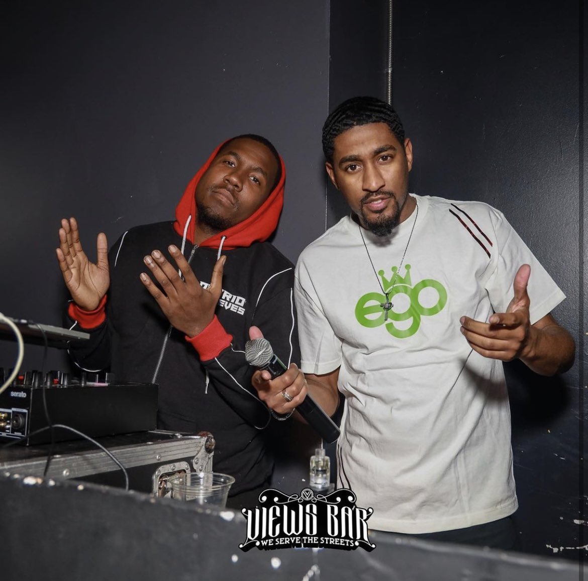 A1vsAL's tweet photo. #Live @ Wasted Wednesday #ViewsBar https://t.co/uLICi6h6qy