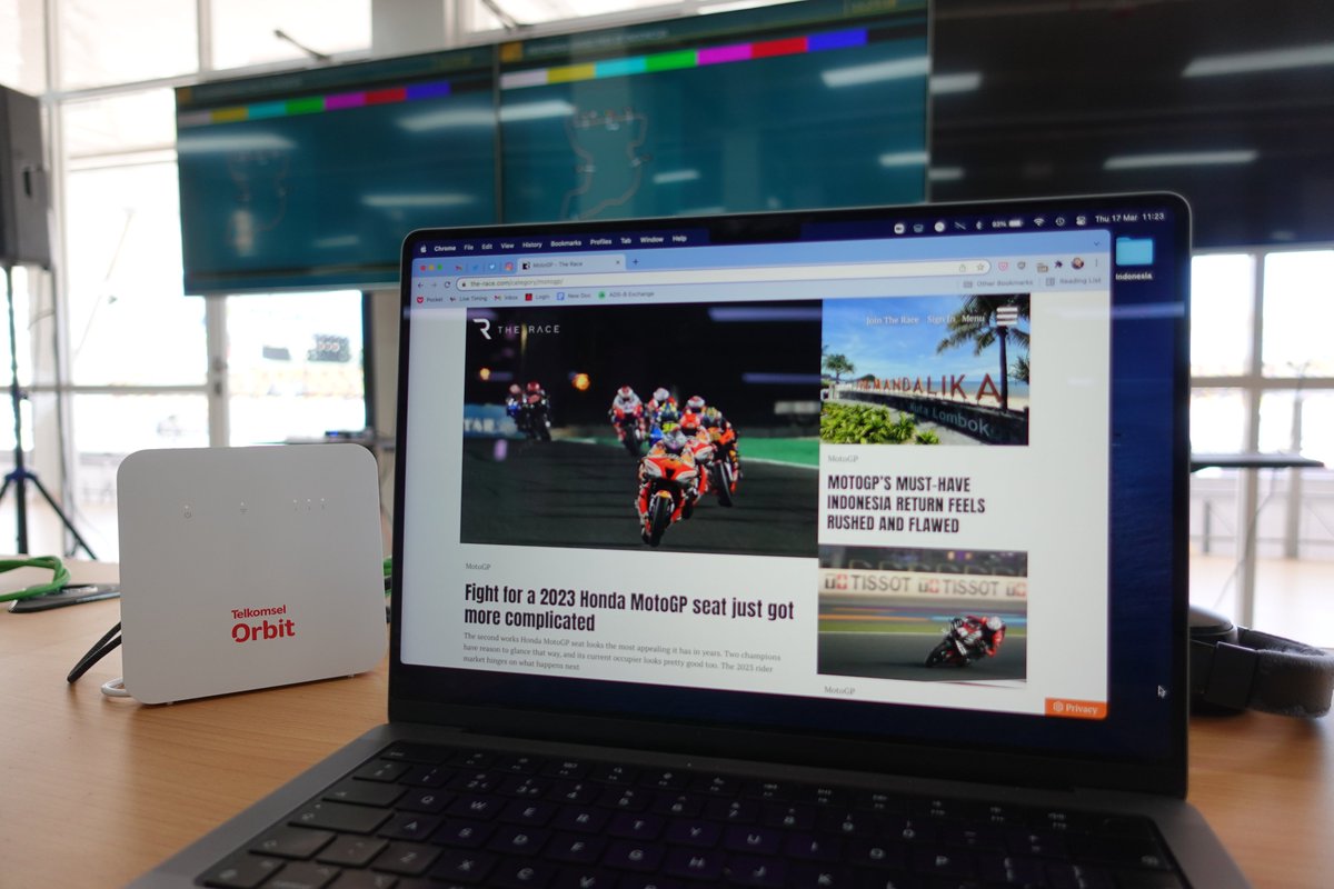 Super super impressed with the speed of the <a href="/Telkomsel/">Telkomsel</a> <a href="/myorbitid/">Telkomsel Orbit</a> modem in Lombok! 5G is definitely the way forward! #TelkomselMandalika