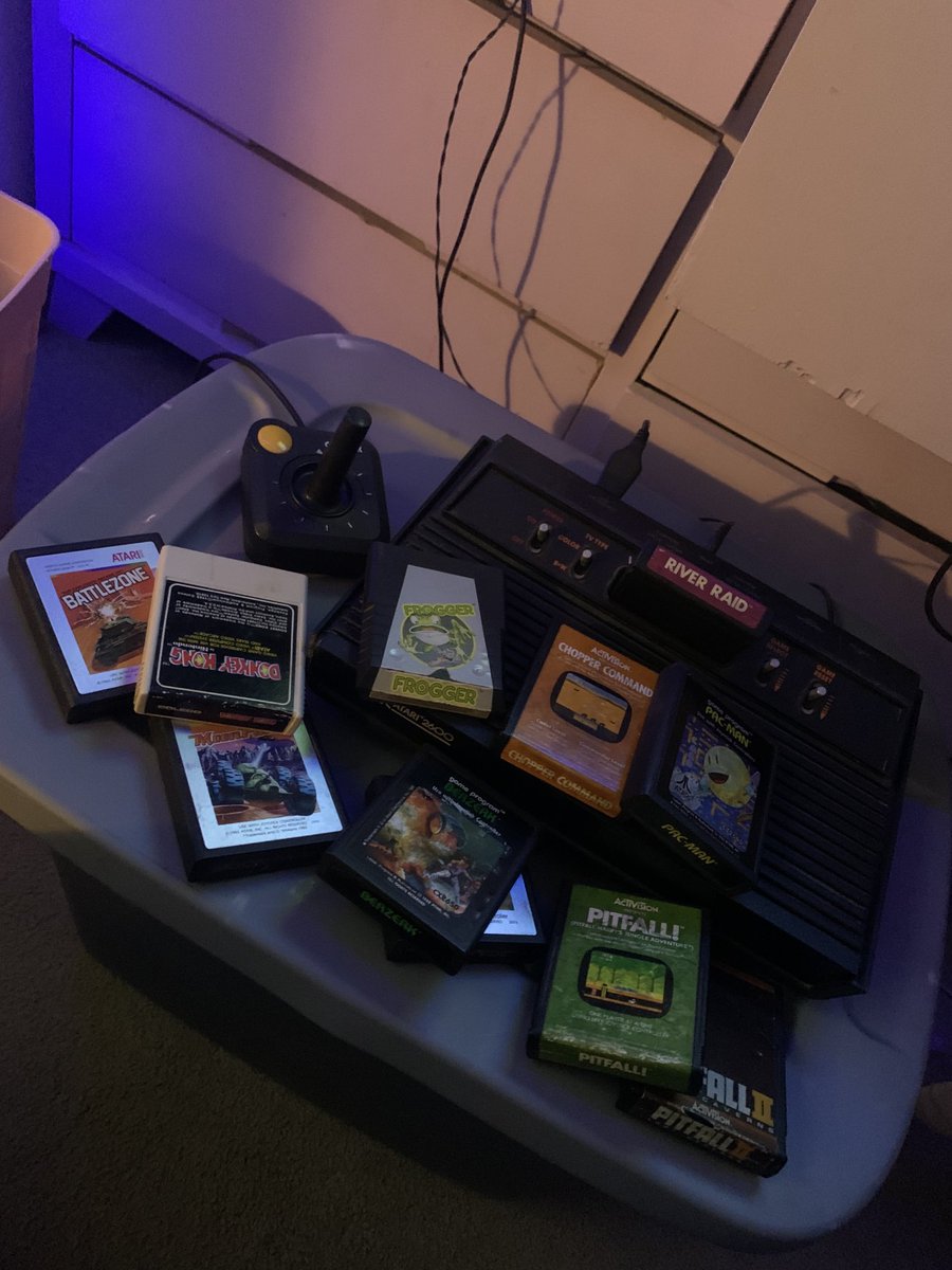 TheRyanIan's tweet photo. Had some fun this evening in honor of #PacMan40th #Atari https://t.co/IR5F3vKaQ1