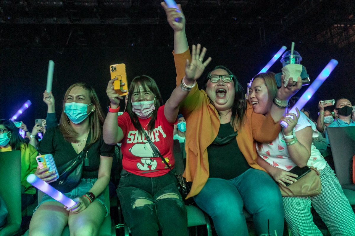 TheNationalNews's tweet photo. #SB19atDubaiExpo2020

🎵 Here's a look at Filipino boy band #SB19 performing at #Expo2020 Dubai 

Learn more about the group here https://t.co/PBa5fJVdbV https://t.co/x8ART6qbTN