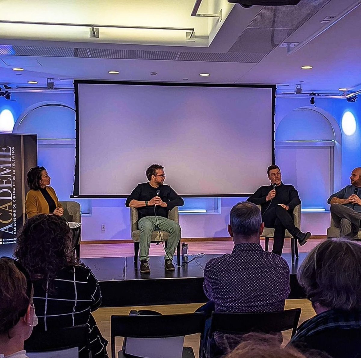 luz_studio's tweet photo. Merci de l’invitation @AcademieCdn @xnquebec sur la discussion sur le #ar #xr avec mes collègues @DominicAnctil et Daniel Vigneault https://t.co/6qqKp9Hw3o