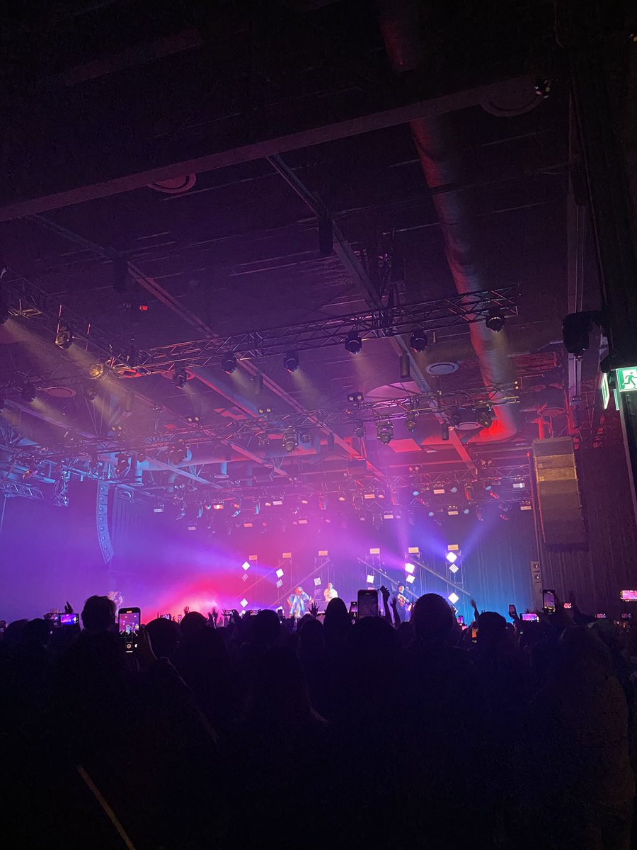 AzaliaLoeciano's tweet photo. Aahhh Epik High’s show was so much fun!! 🤩 https://t.co/izKxwtZj0L