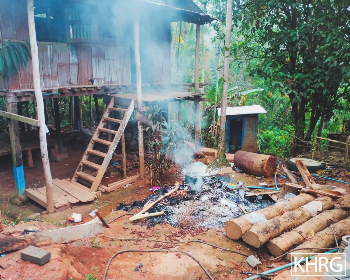 khrg's tweet photo. Taw Oo District – Short Update
SAC troops arbitrarily killed a villager, burned villager properties, and conducted indiscriminate shelling.

Link: https://t.co/FRCjmP4Jqz https://t.co/jjAz4mD8D9