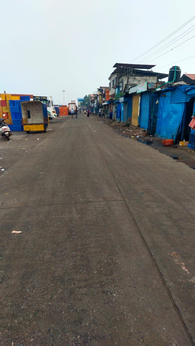 Shaad_Bajpe's tweet photo. Will be updating #KarnatakaBandh response from Muslim community and others from each places.
Mangalore Bunder, and city areas 
1/n https://t.co/TbOhGDczFV
