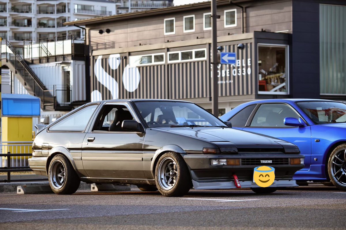 AE86door's tweet photo. #愛車との出合い 

トレノ顔売ってほしくて問い合わせたら車体ごと譲ってくださった🙃 https://t.co/lMTG4nrigm