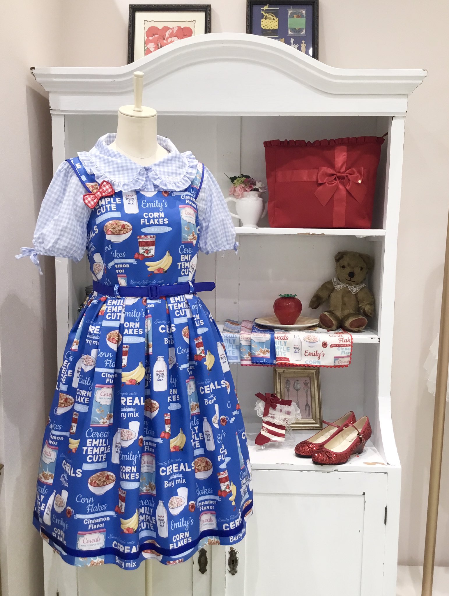 emily temple cute cereal ワンピース 青