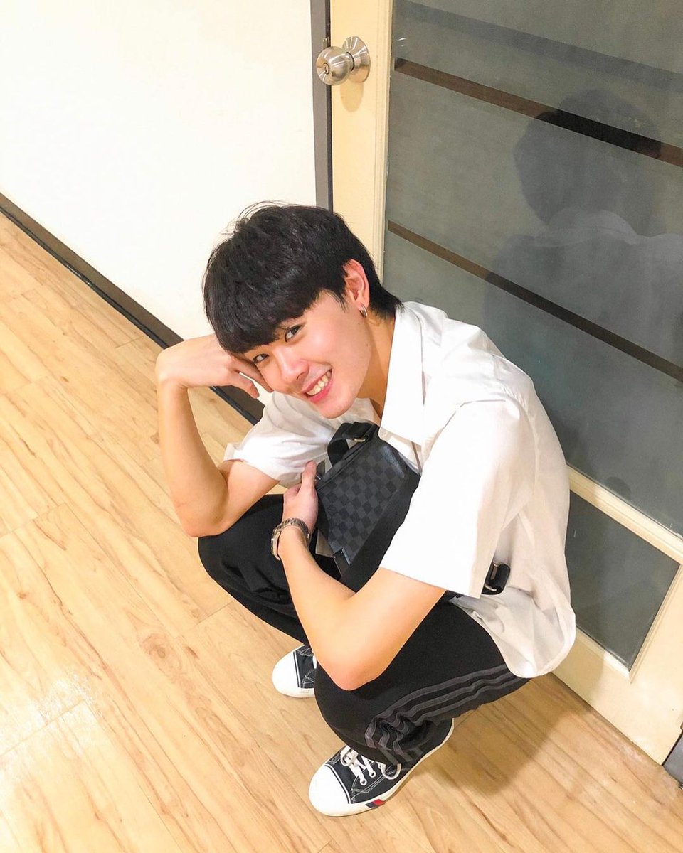 Jilltiny's tweet photo. Happy birthday 🎂🥳
ขอให้ มีความสุขมากฯ มีแต่สี่งดีเข้ามาในชีวิด สมหวังในทุกฯอย่างที่ต้องกาน 💛💛💛

#Poypyyhappy23rdBD https://t.co/WLuP1MBJ4d