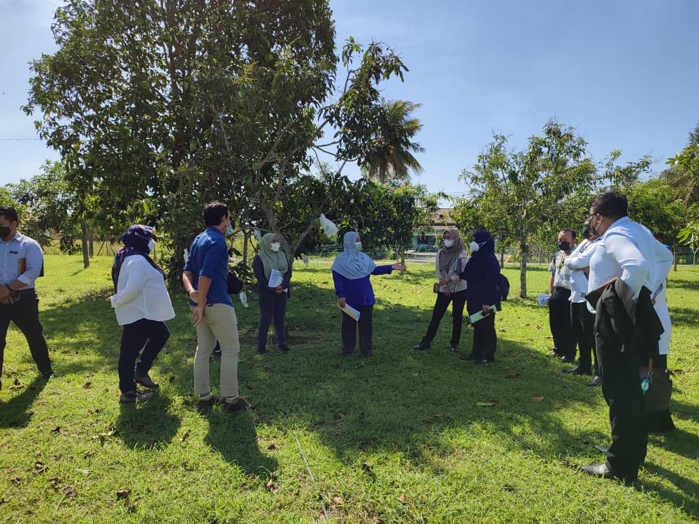 Bpp4CKP's tweet photo. LAWATAN TAPAK PROJEK PEMBINAAN BANGUNAN BAHARU 9 BILIK DARJAH, 2 BENGKEL KEMAHIRAN BAGI PPKI SERTA LAIN² KEMUDAHAN DI SMK TUANKU LAILATUL SHAHREEN, PERLIS PADA 2 MAC 2022, BPP4, CKP BERSAMA BPN3, KPM, JPN, PIHAK SEKOLAH DAN SEMUA HODT. 
@BalamuruganIr @CKP_JKR https://t.co/KKWk2ZzhjP
