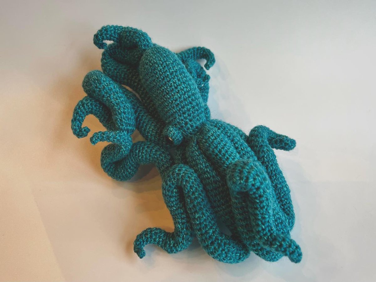 zaoric's tweet photo. 更新を中々出来ておりませんが、
生きてます‼️
編み蛸🐙
#蛸
#octpus
#croahet
#crochetoctpus
#zaoricknitknit
#沖縄
#かぎ針編み
#ブローチ https://t.co/T23up00Cf4