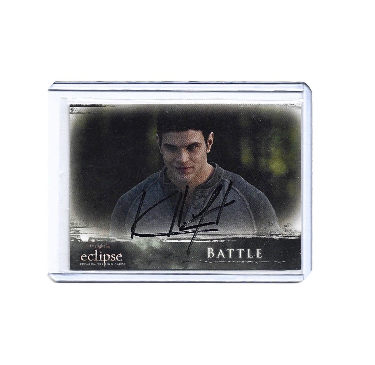 paulaemiles's tweet photo. Twilight Eclipse Trading Card Signed By @kellanlutz 

#Twilight #KellanLutz #TwilightSaga #fbimostwanted https://t.co/P3Y5fusmm3