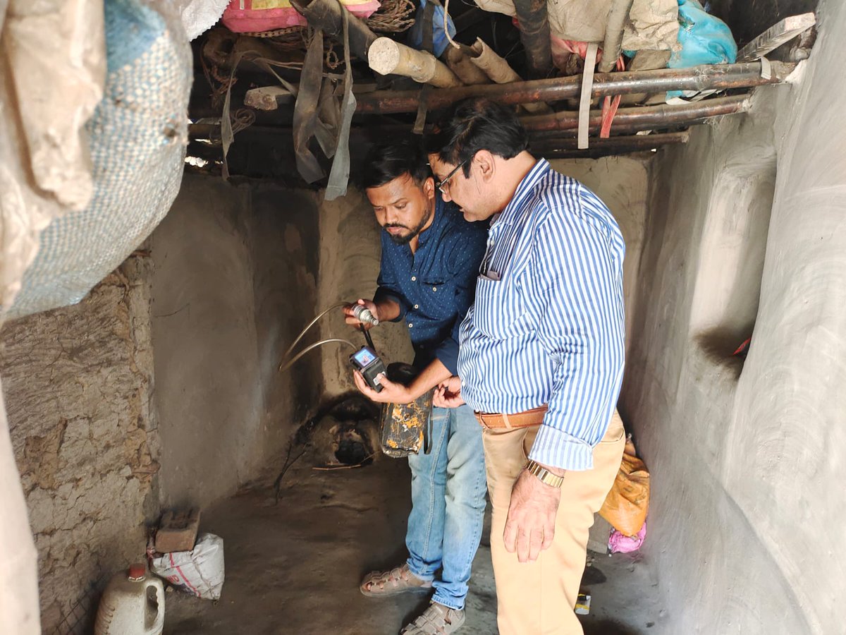 Deep_env_wb's tweet photo. #IndoorAirPollution #indoorairquality #HAP
interaction with #rural community, continuous field monitoring on indoor air pollution and a meeting in Dept of Environmental Science, The University of Burdwan about the two ongoing projects funded @ICMRDELHI @IndiaDST @DrKrishnenduMu1 https://t.co/nJU9XRiZEn