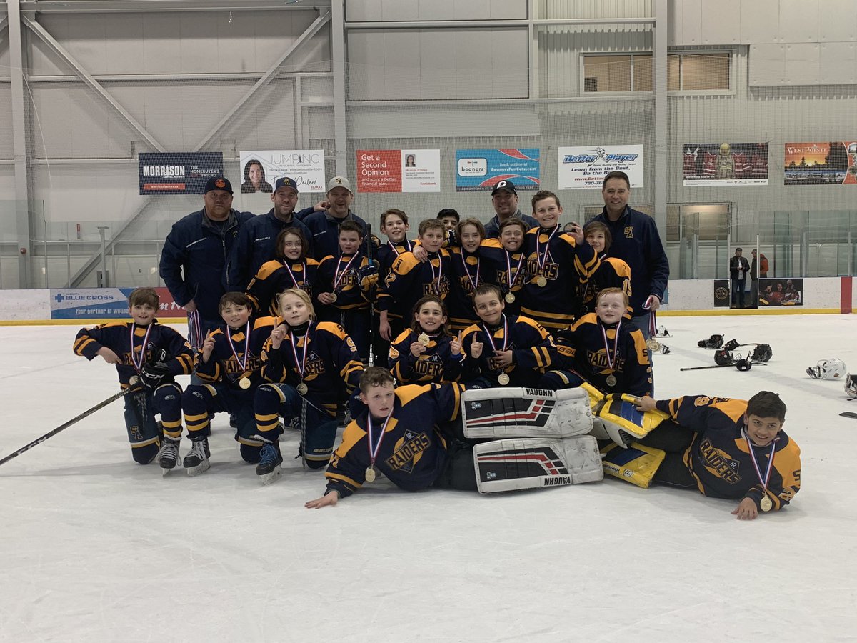 Huge congrats to the Jr. Raiders Barons on their GOLD medal win tonight in the #EFHL playoffs!  Mason Shudra &amp; Jaxon Kalmbach attend <a href="/A_AcademyHockey/">Athletic Academy Hockey</a> with <a href="/LoisHoleSchool/">Lois E. Hole School</a> 👏🏼👏🏼👏🏼 Thank you to all the amazing coaches 👏🏼👏🏼👏🏼 <a href="/Hockey_StA/">St. Albert Minor Hockey</a> <a href="/200Hockey/">200 Hockey Development</a> #SAMHA #JrRaiders #U11Tier1