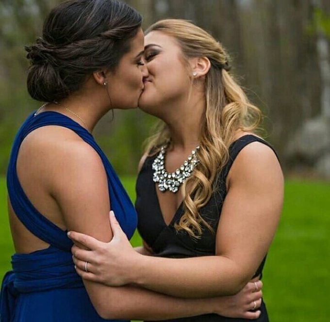 Dating free gay woman