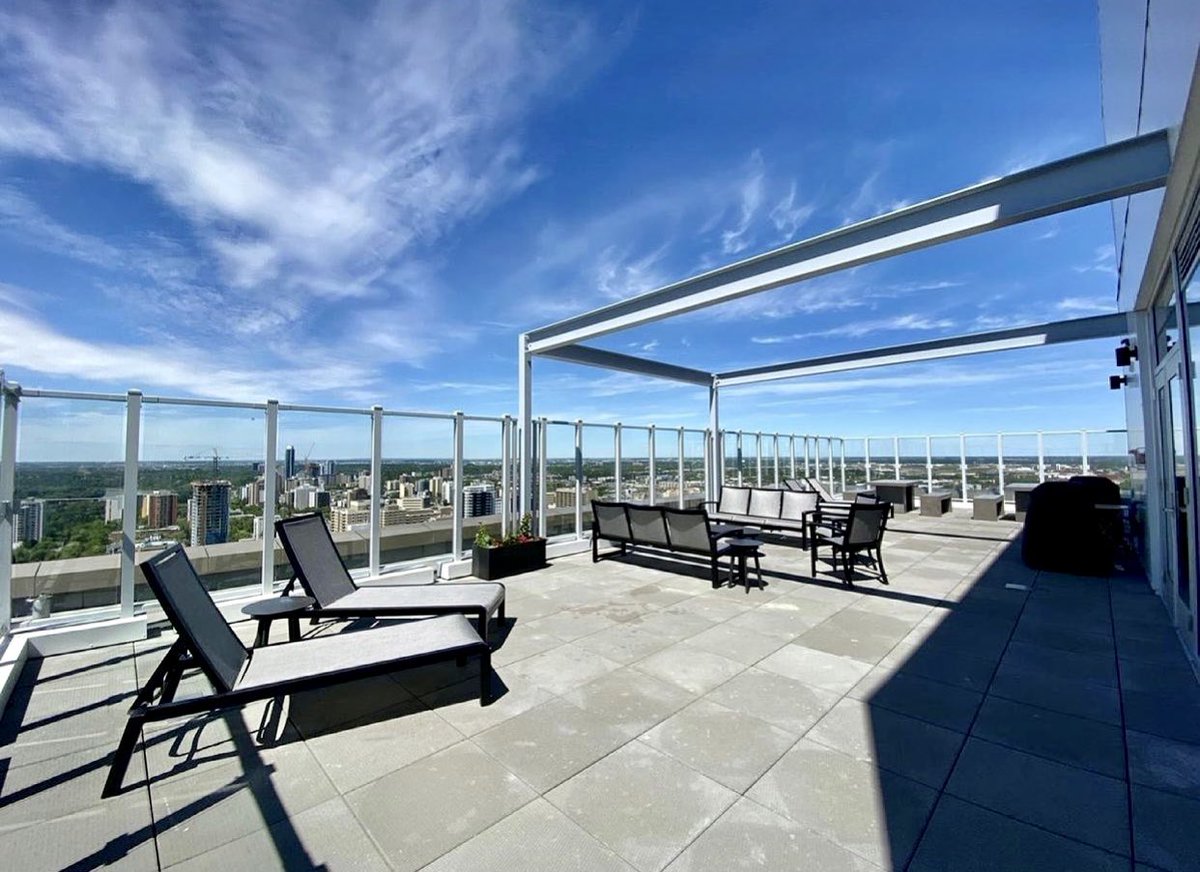 liveaugustana's tweet photo. Counting down the days until Mother Nature gives us the go ahead to get back to soaking up the sun, courtesy of our roof-top patio… ☀️

📧: rent@liveaugustana.ca

#yeglife #edmontonlife #edmontonhomes #yeghomes #yegdt #edmontondowntown #yegnewaptforrent #yegdowntown https://t.co/bfXd9ceI3z