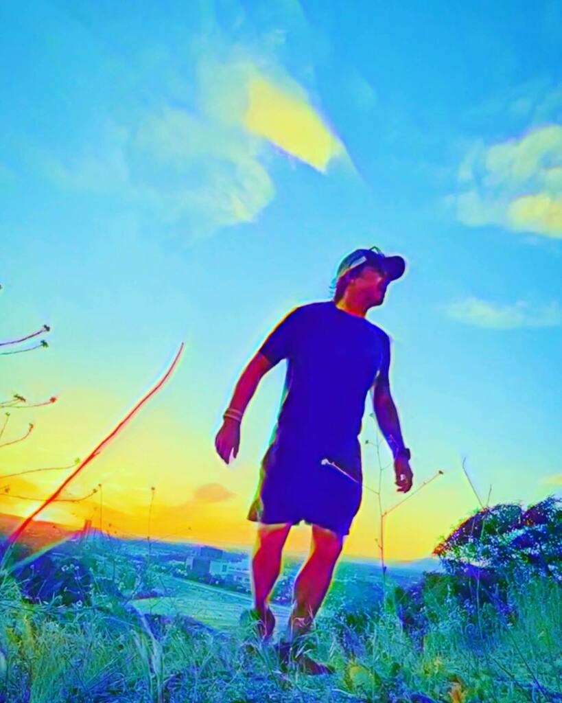 TypeOneOutdoors's tweet photo. Evening runs.
Really, I'm just here for the clouds and the colours in the sky.
π€«
#wildernesstherapywednesday #typeoneoutdoors #trailrunningtype1 #diabeticswhorun https://t.co/y3D1gxCjjE