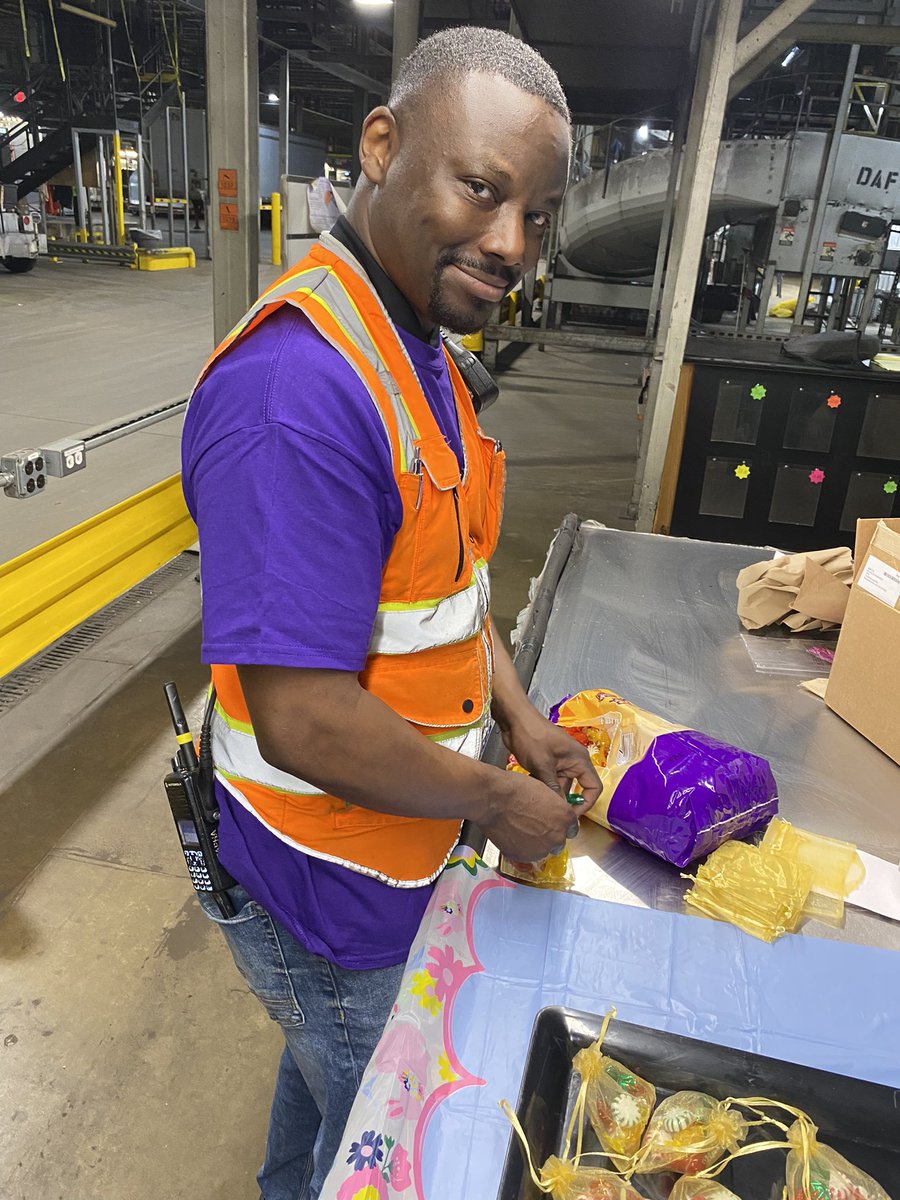 TiannaUps tweet media