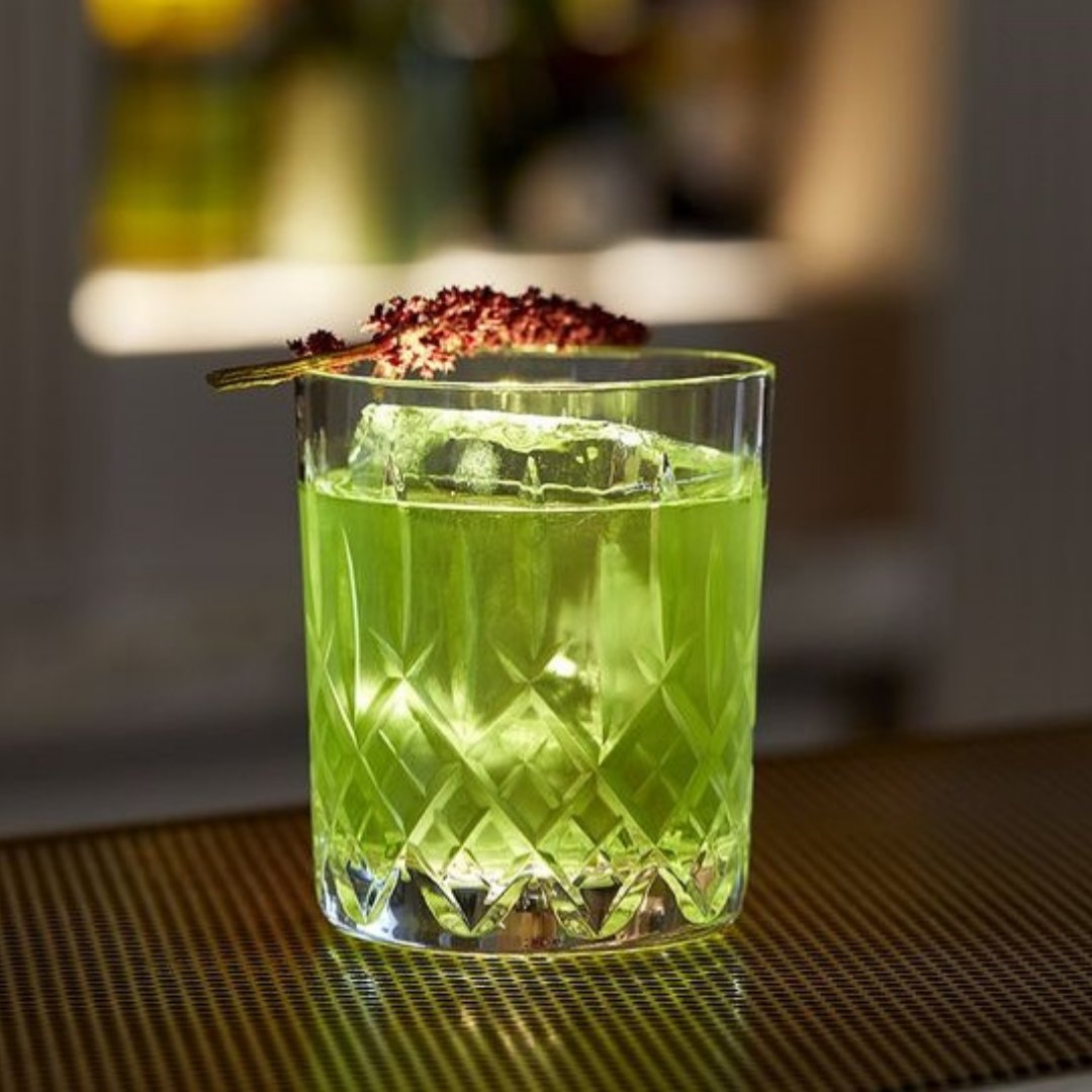 HiltonPyramidsG's tweet photo. May you enjoy many blessings this St. Patrick's Day!

Book your table now at Ob's bar  via 01000593596 and Indulge in our special menu and treat your self to a sumptuous glass of St. Patrick's cocktails.

#tasteofhilton #St.Patrick'sDay #stpatrickday #bars #greencocktails https://t.co/silGDaz8mv