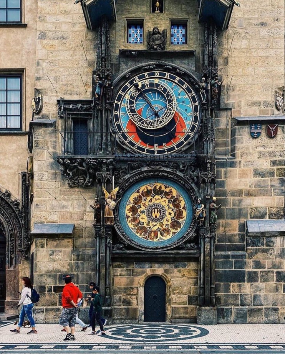 vlady_elena's tweet image. The Prague Astronomical Clock, installed in 1410, it’s the oldest operating clock in the world. 🇨🇿 ©️ewa_fil.