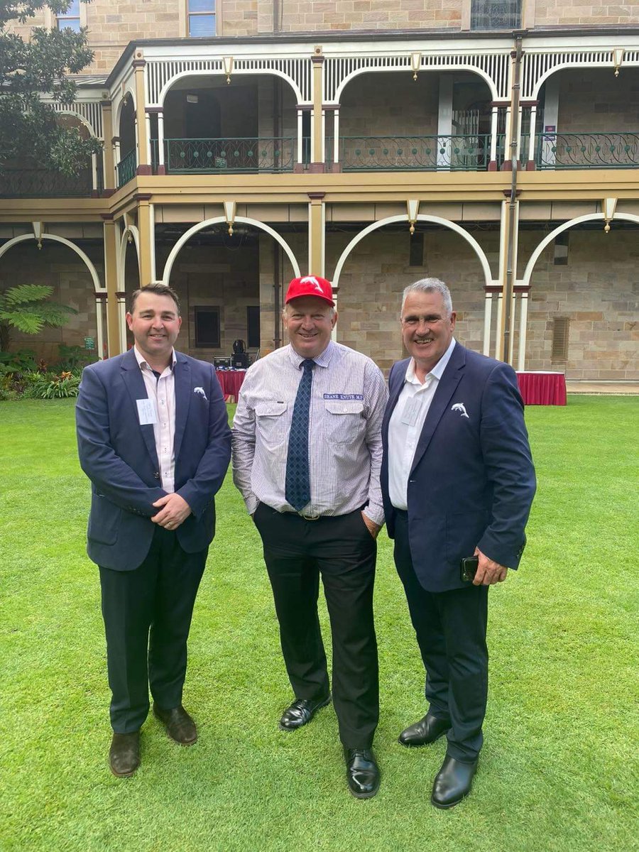 I attended the 2022 National Rugby League (NRL) season launch at Parliament House today. 

It was great to catch up with my former Dolphin’s teammate and current group CEO Spud Murphy and also Terry Reader, CEO of the new NRL Dolphins franchise. 

- Shane Knuth MP