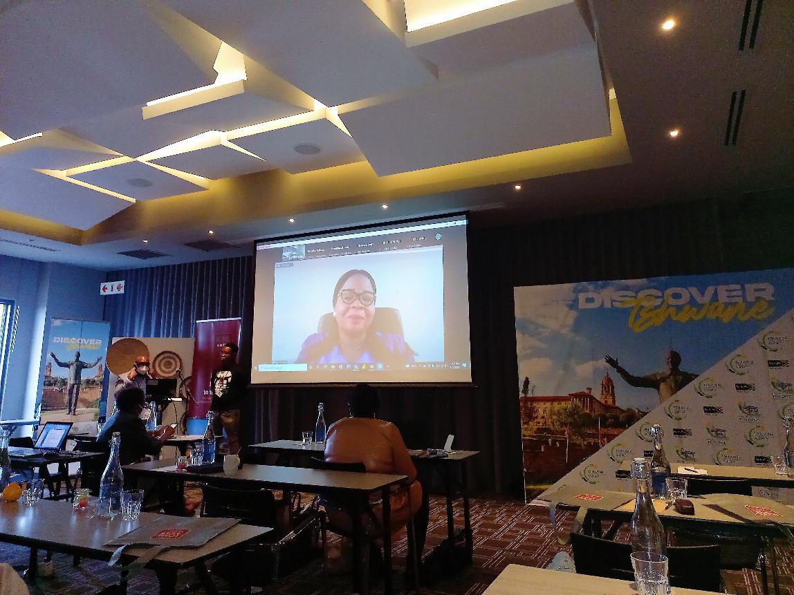 ICMLAHILA2022's tweet photo. Day 2: Q &amp; A of Session E : Presentations with Prof Chennupati Kodanda Ramaiah and Ngozi B. Ukachi #icmlahila2022 https://t.co/3ZSP8f7XDv